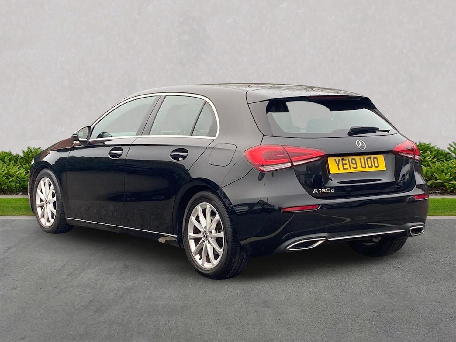 Used Mercedes-Benz A-Class 2019 for sale - 76719297: Photo 2