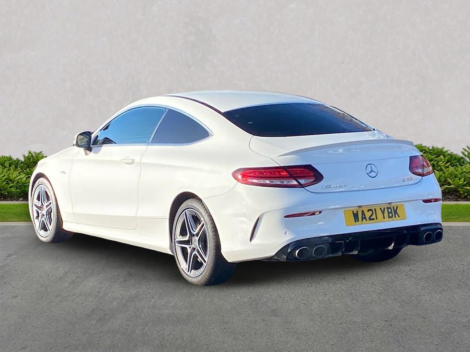 Used Mercedes-Benz C Class 2021 for sale - 76450596: Photo 2