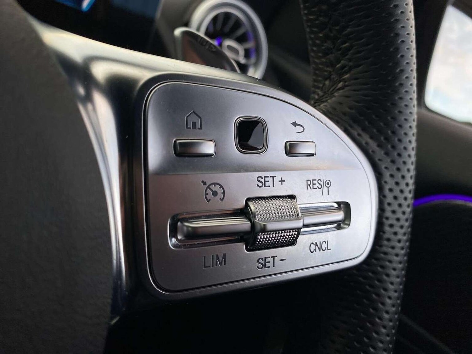 Used Mercedes-Benz GLA 2023 for sale - 77743239: Photo 27