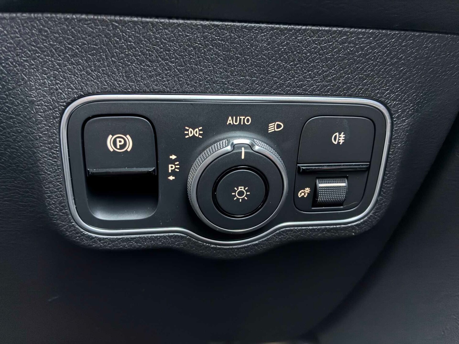 Used Mercedes-Benz EQB 2025 for sale - 78191652: Photo 28