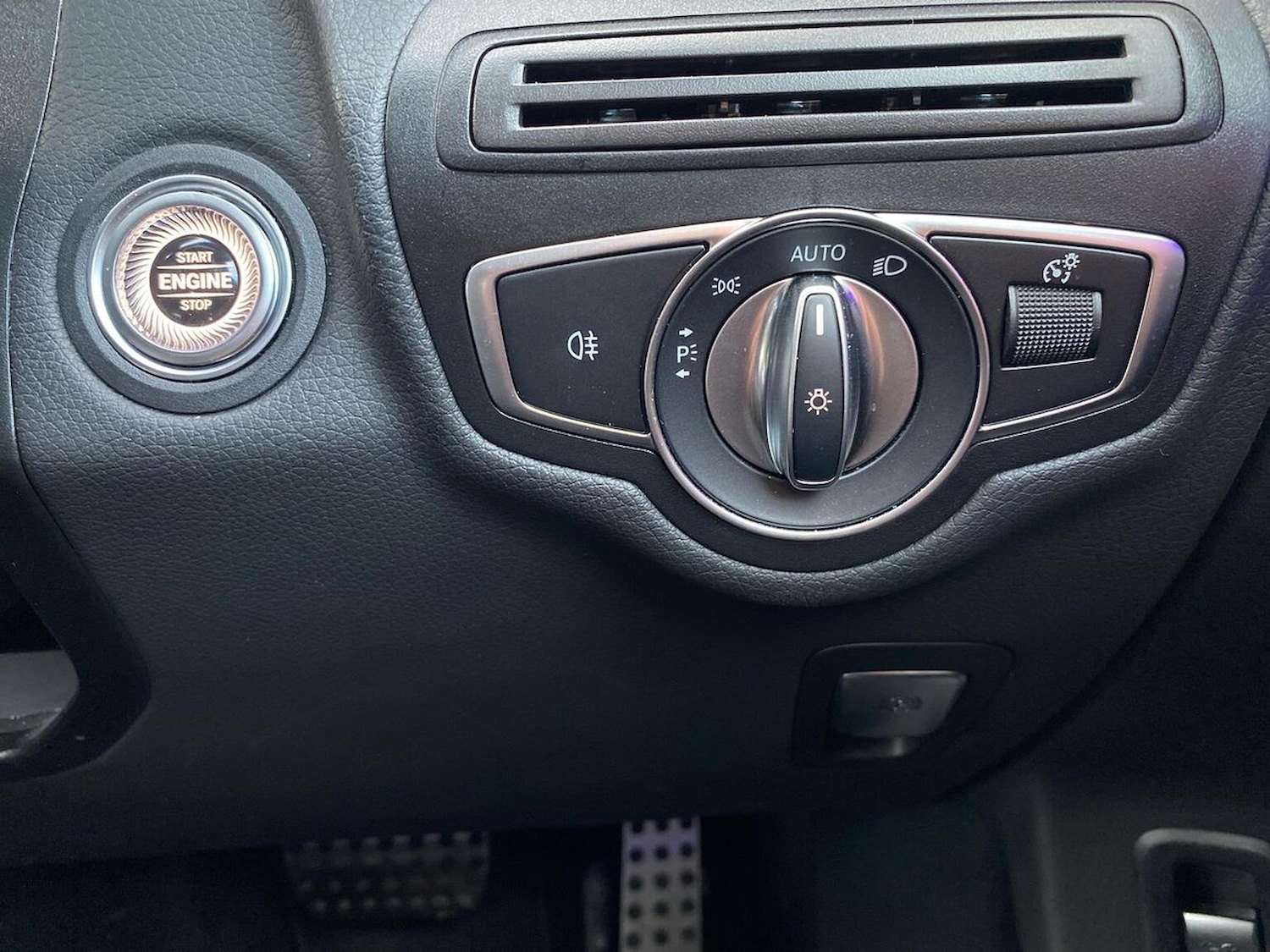 Used Mercedes-Benz GLC 2023 for sale - 76757062: Photo 22