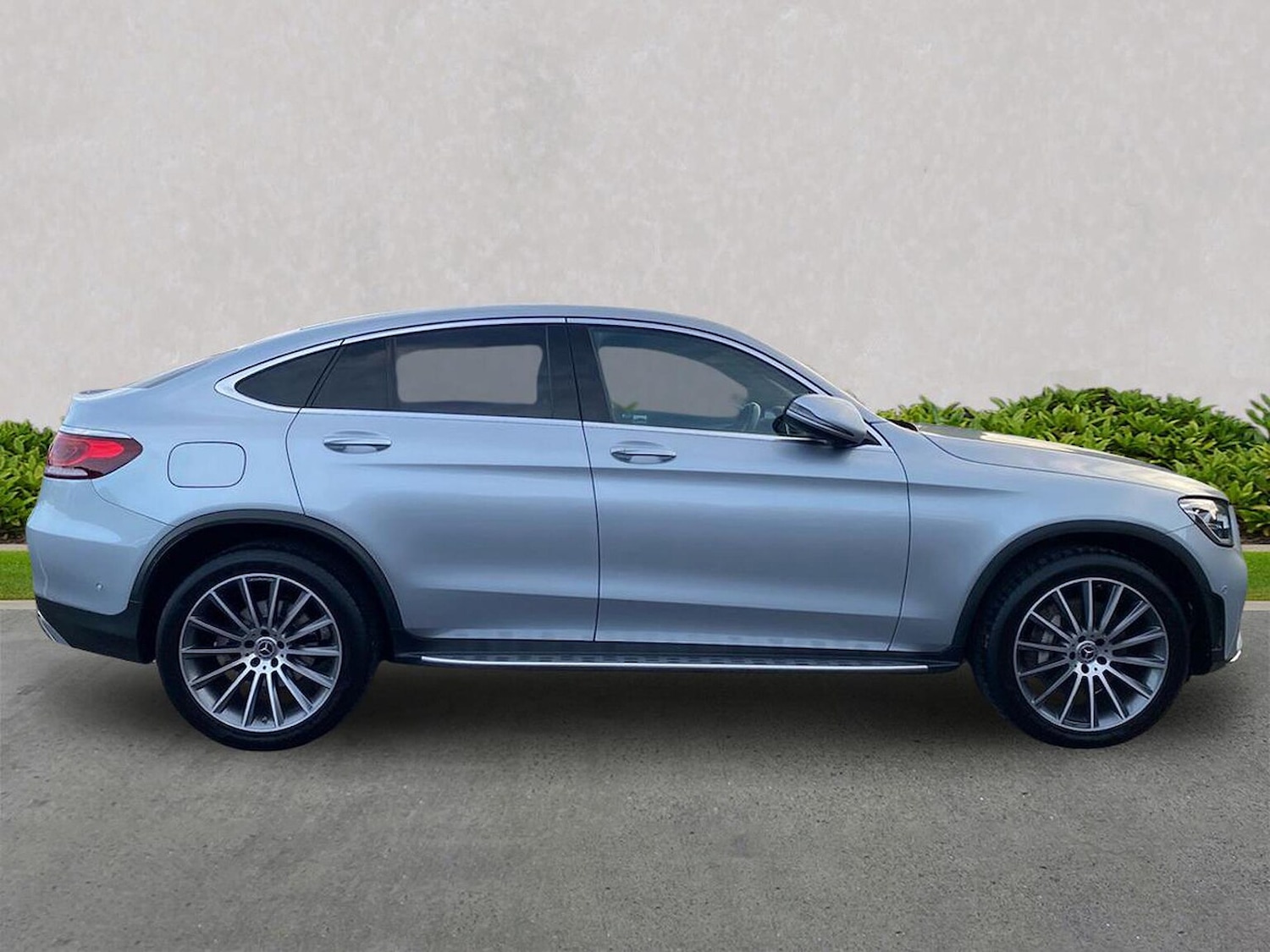 Used Mercedes-Benz GLC 2023 for sale - 76757062: Photo 3