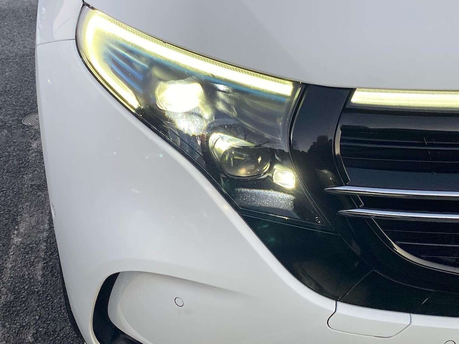 Used Mercedes-Benz EQC 2021 for sale - 77605491: Photo 2