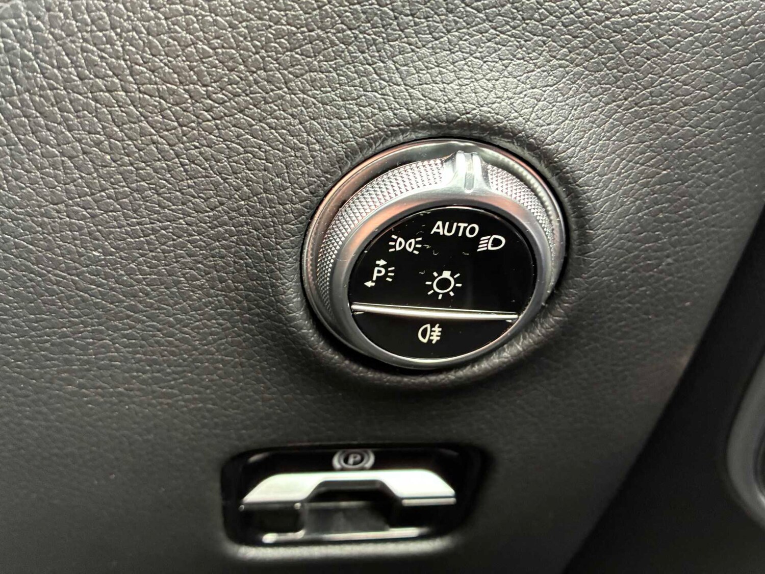 Used Mercedes-Benz GLC 2023 for sale - 78193105: Photo 38