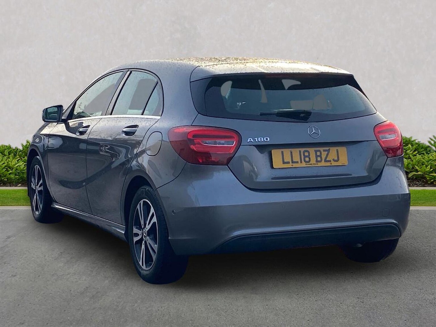 Used Mercedes-Benz A-Class 2018 for sale - 77024314: Photo 2