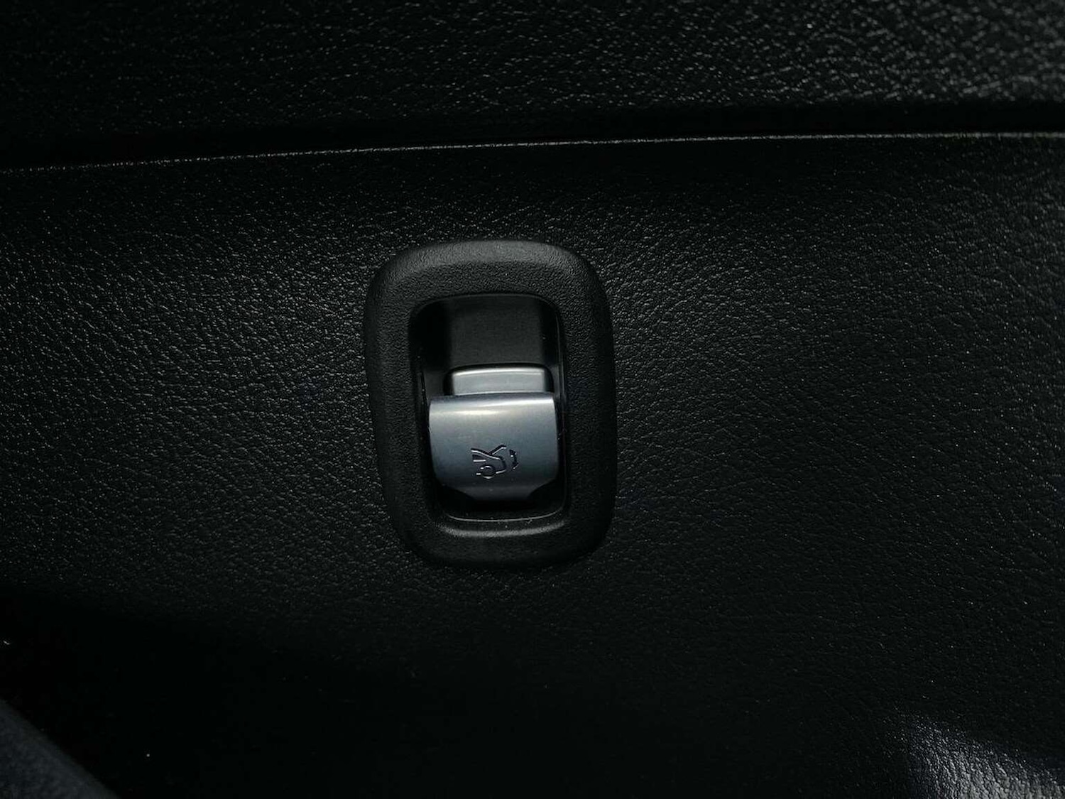 Used Mercedes-Benz C Class 2024 for sale - 77796965: Photo 39