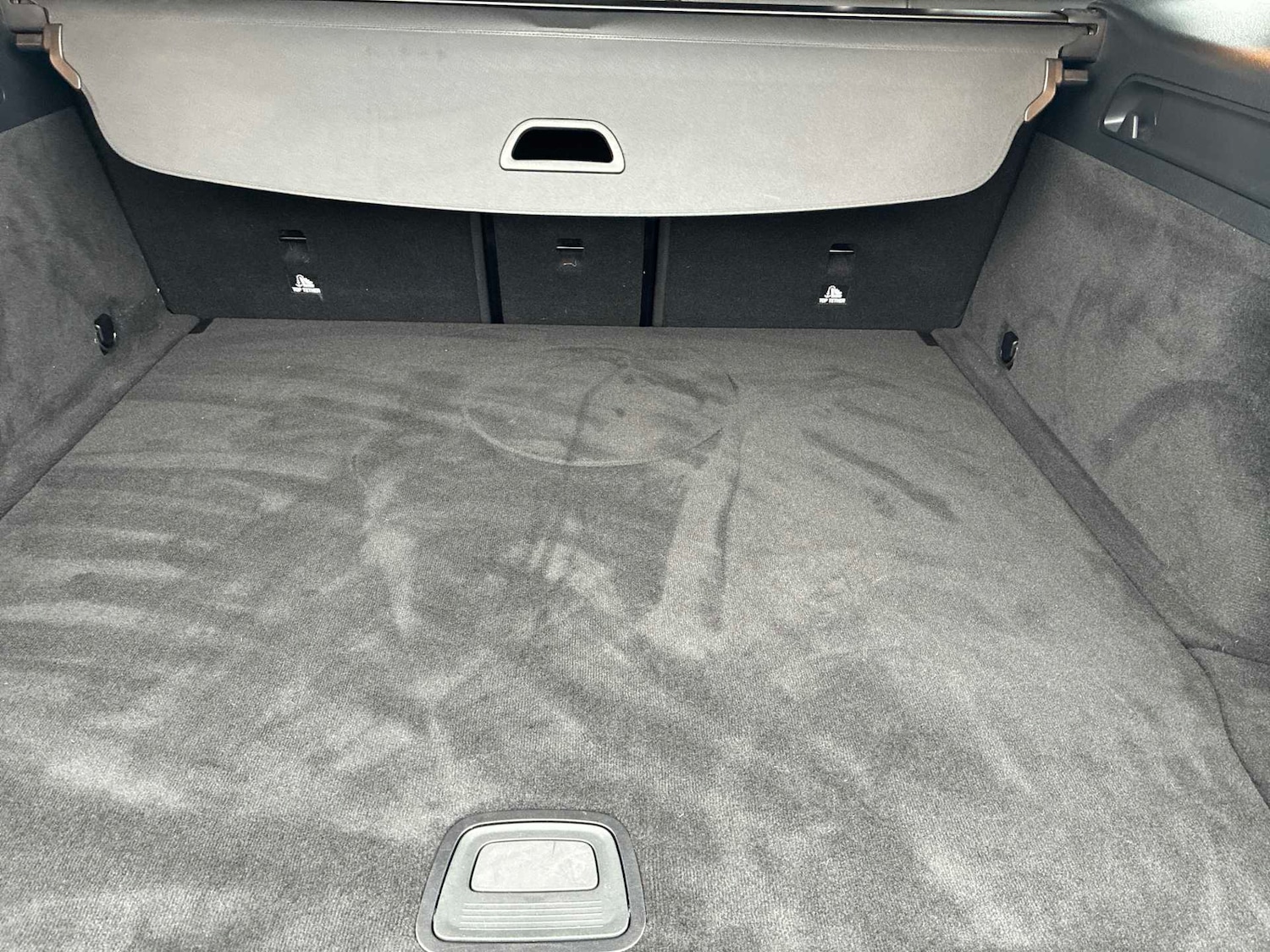 Used Mercedes-Benz EQC 2023 for sale - 77830495: Photo 17