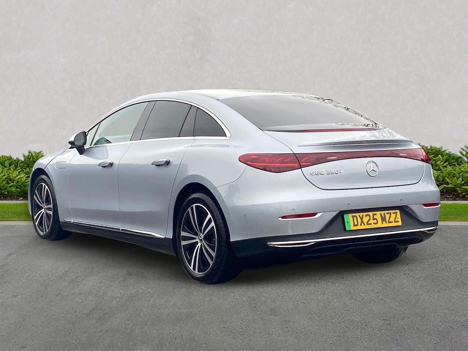 Used Mercedes-Benz EQA 2025 for sale - 76969020: Photo 2