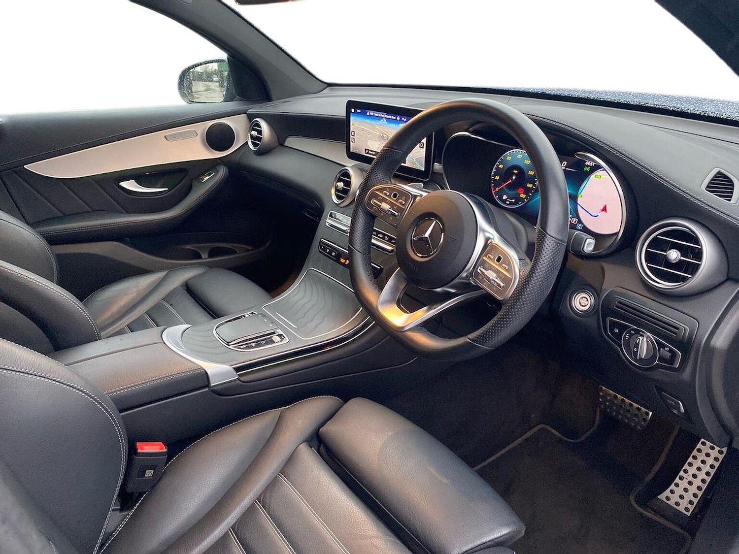 Used Mercedes-Benz GLC 2023 for sale - 76945888: Photo 15