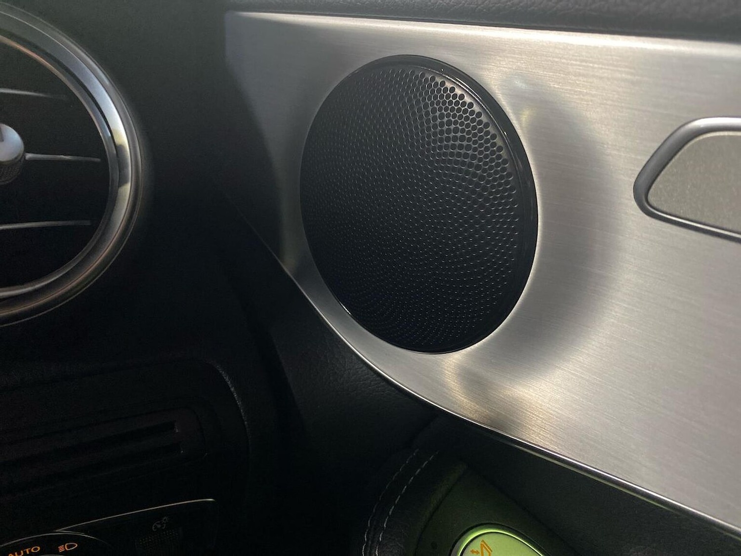 Used Mercedes-Benz GLC 2023 for sale - 76945888: Photo 31