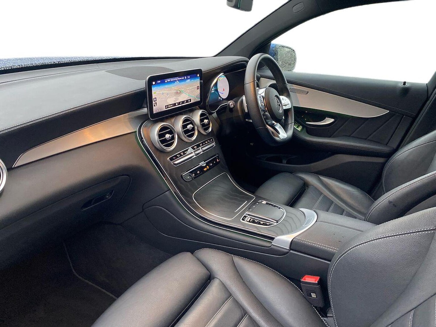 Used Mercedes-Benz GLC 2023 for sale - 76945888: Photo 7