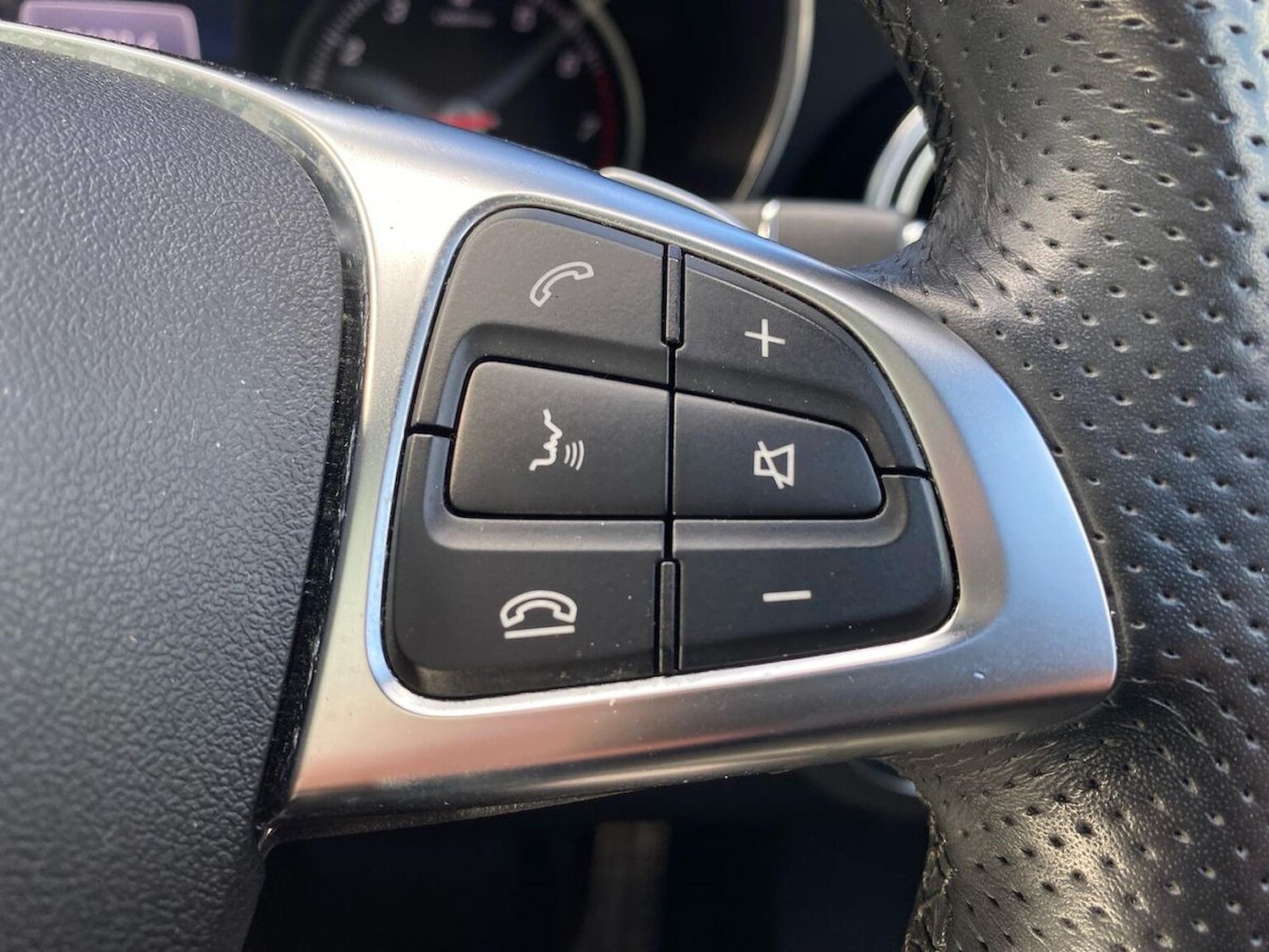 Used Mercedes-Benz GLC 2019 for sale - 76077746: Photo 27