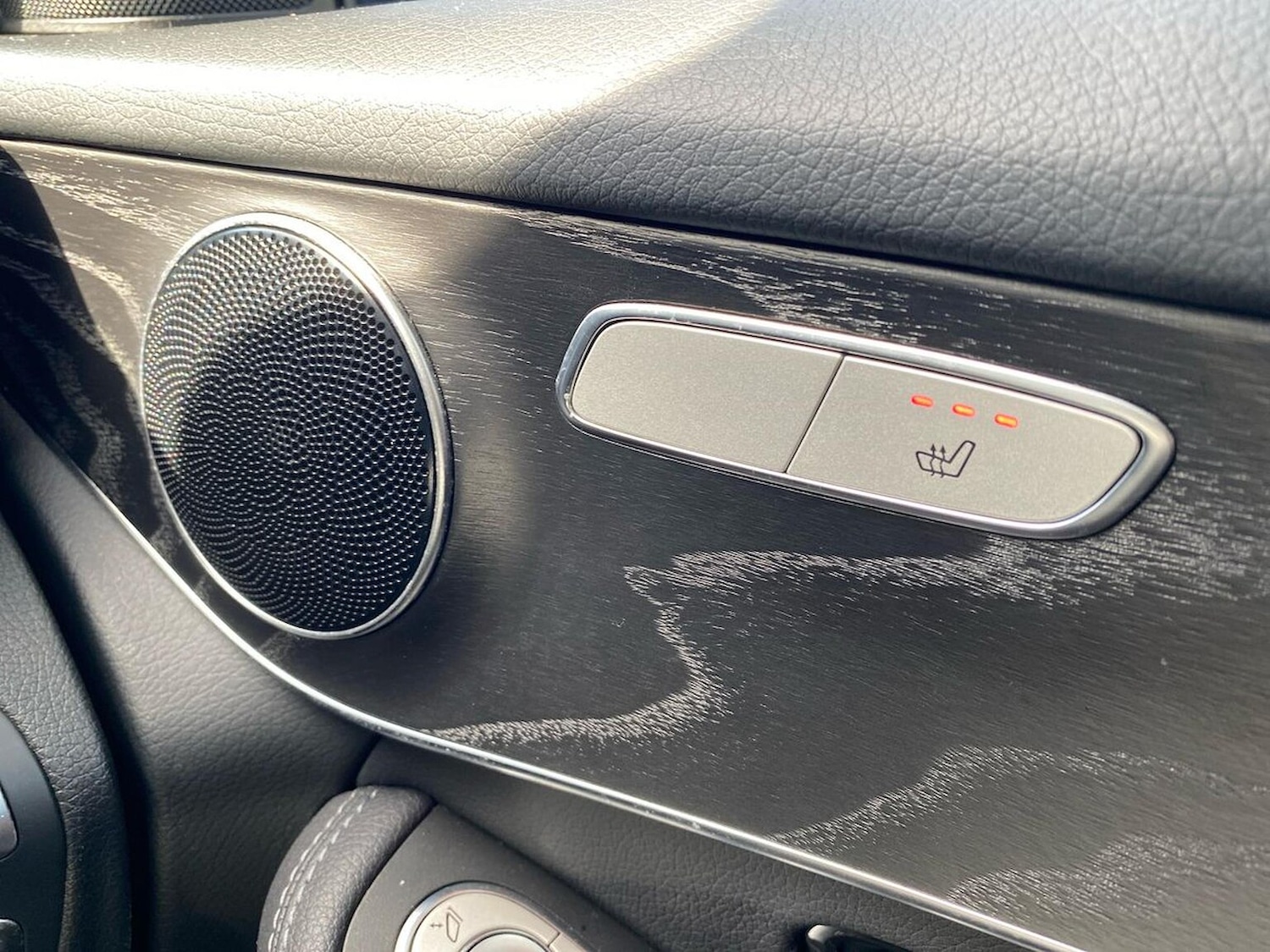 Used Mercedes-Benz GLC 2019 for sale - 76077746: Photo 30