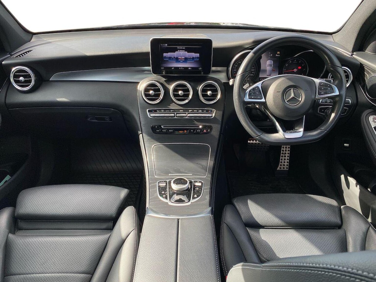 Used Mercedes-Benz GLC 2019 for sale - 76077746: Photo 8