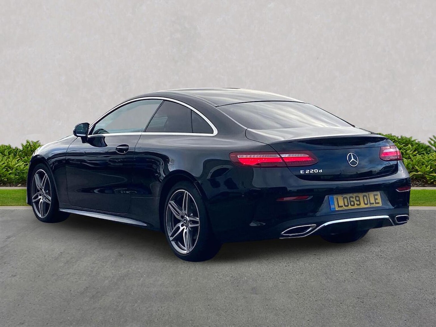 Used Mercedes-Benz E Class 2020 for sale - 76594920: Photo 2