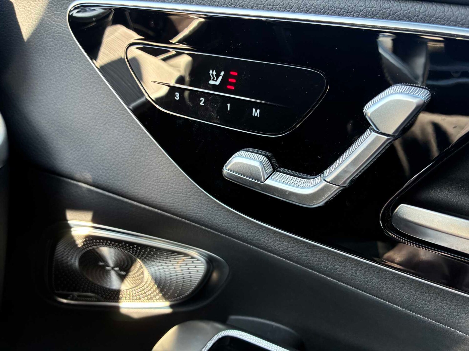 Used Mercedes-Benz GLC 2024 for sale - 78106396: Photo 27