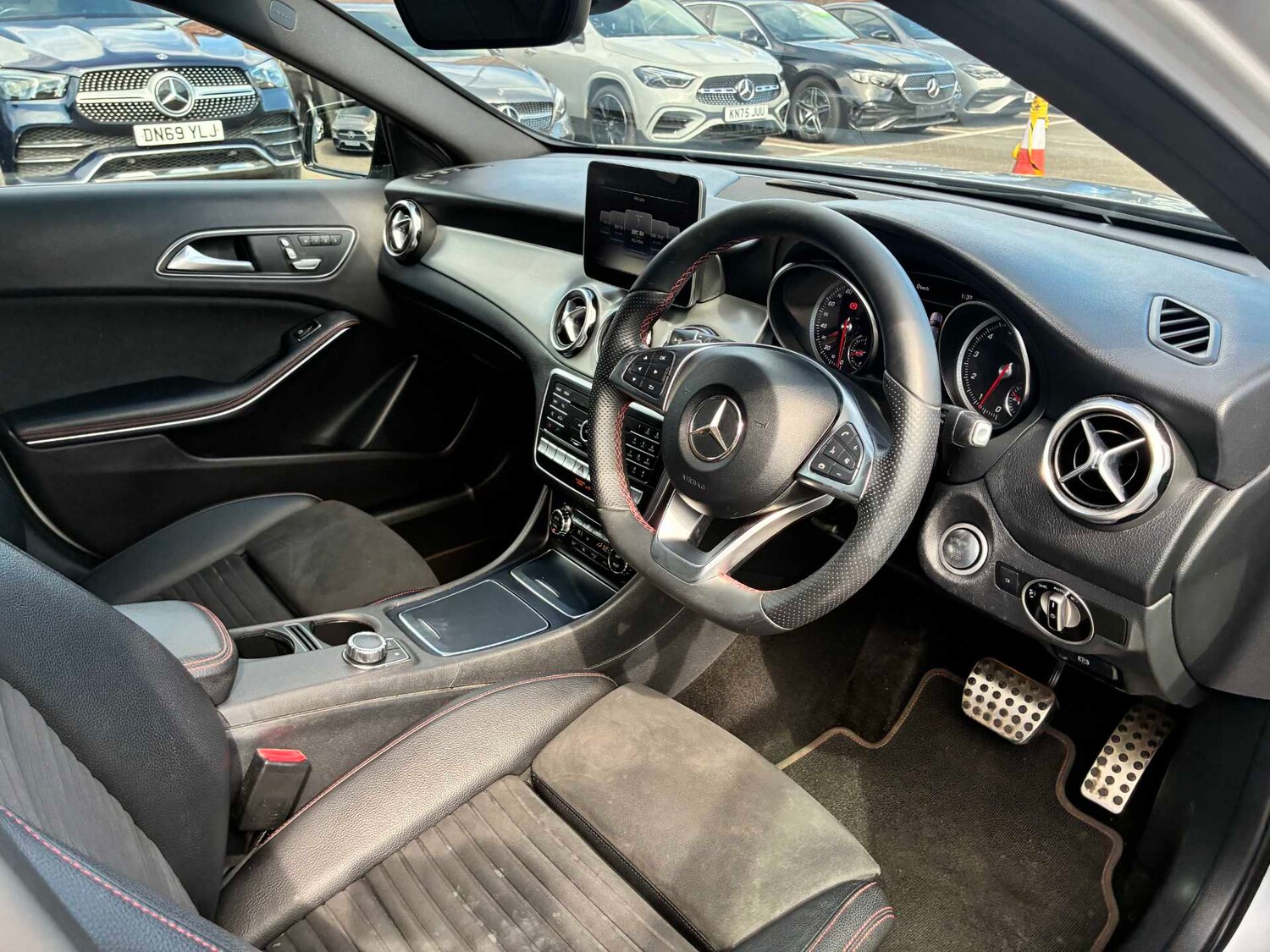 Used Mercedes-Benz GLA 2018 for sale - 78193188: Photo 15