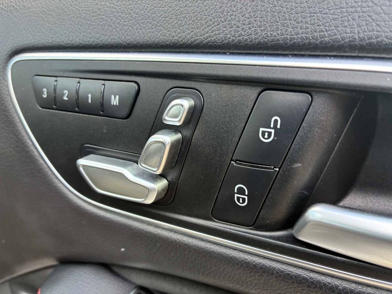 Used Mercedes-Benz GLA 2018 for sale - 78193188: Photo 29