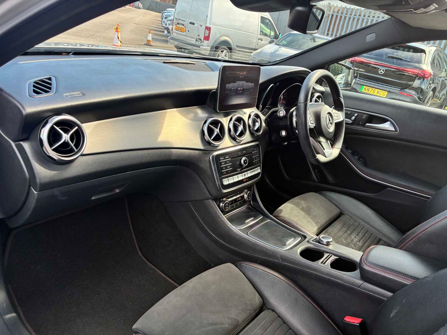 Used Mercedes-Benz GLA 2018 for sale - 78193188: Photo 7