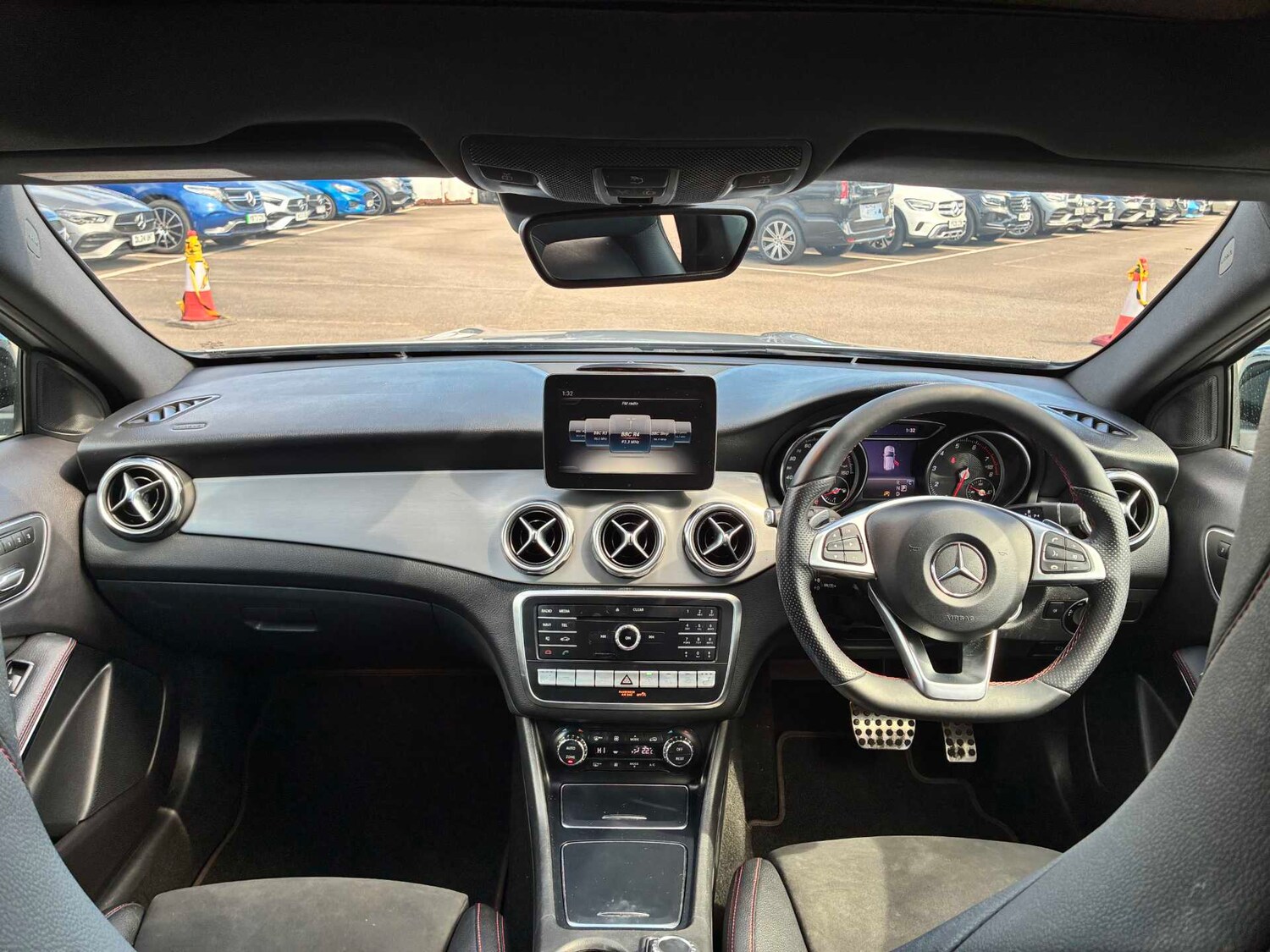 Used Mercedes-Benz GLA 2018 for sale - 78193188: Photo 8