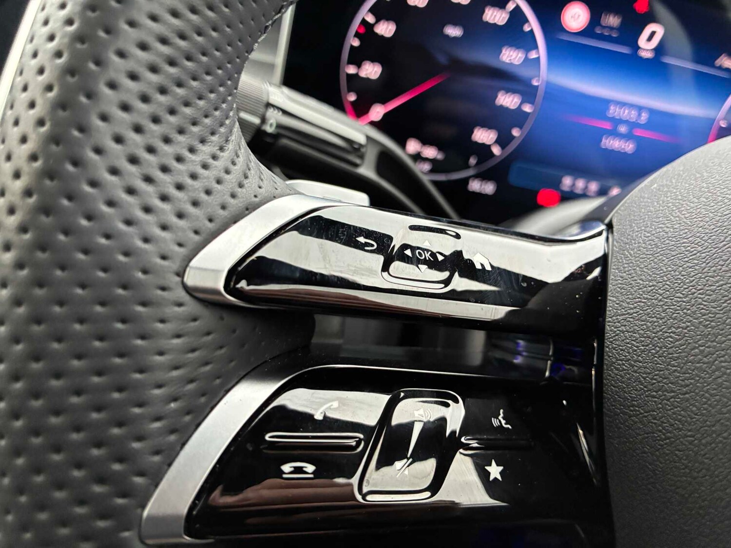 Used Mercedes-Benz GLC 2025 for sale - 78196196: Photo 24