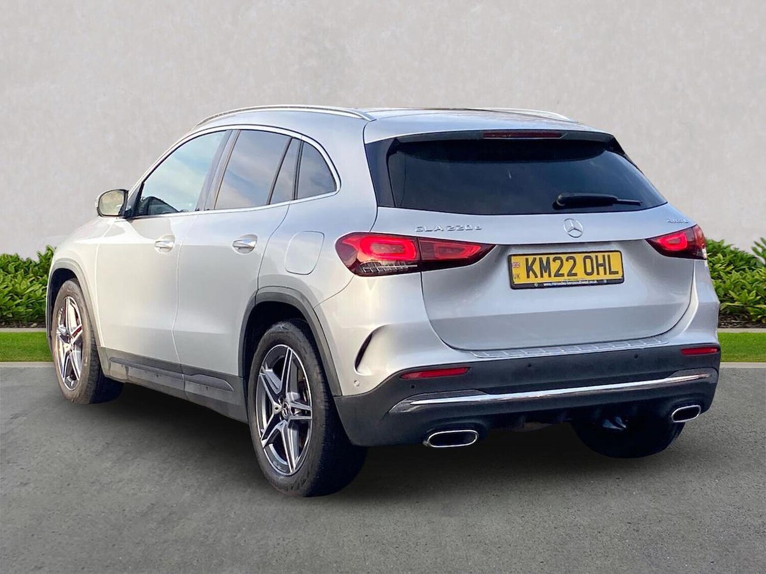 Used Mercedes-Benz GLA 2022 for sale - 76947008: Photo 2