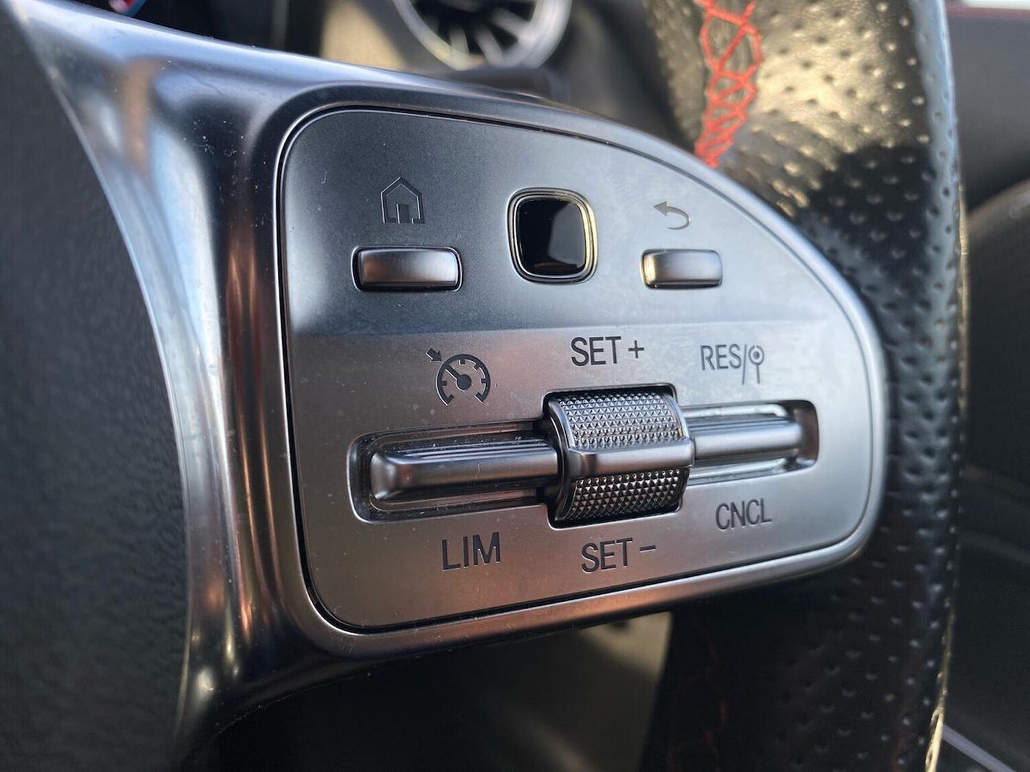 Used Mercedes-Benz GLA 2022 for sale - 76947008: Photo 27