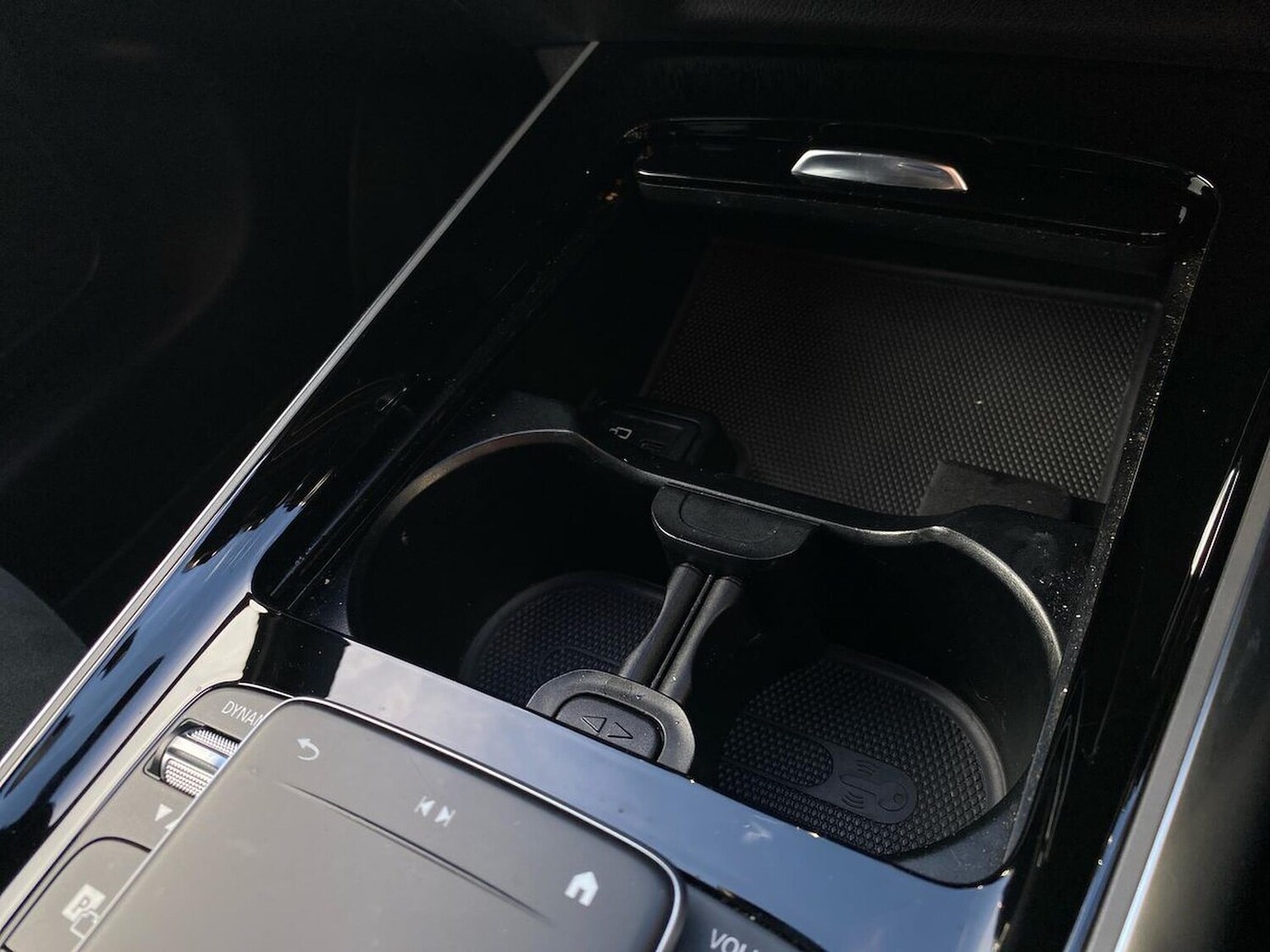 Used Mercedes-Benz GLA 2022 for sale - 76947008: Photo 32