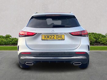 Used Mercedes-Benz GLA 2022 for sale - 76947008: Photo