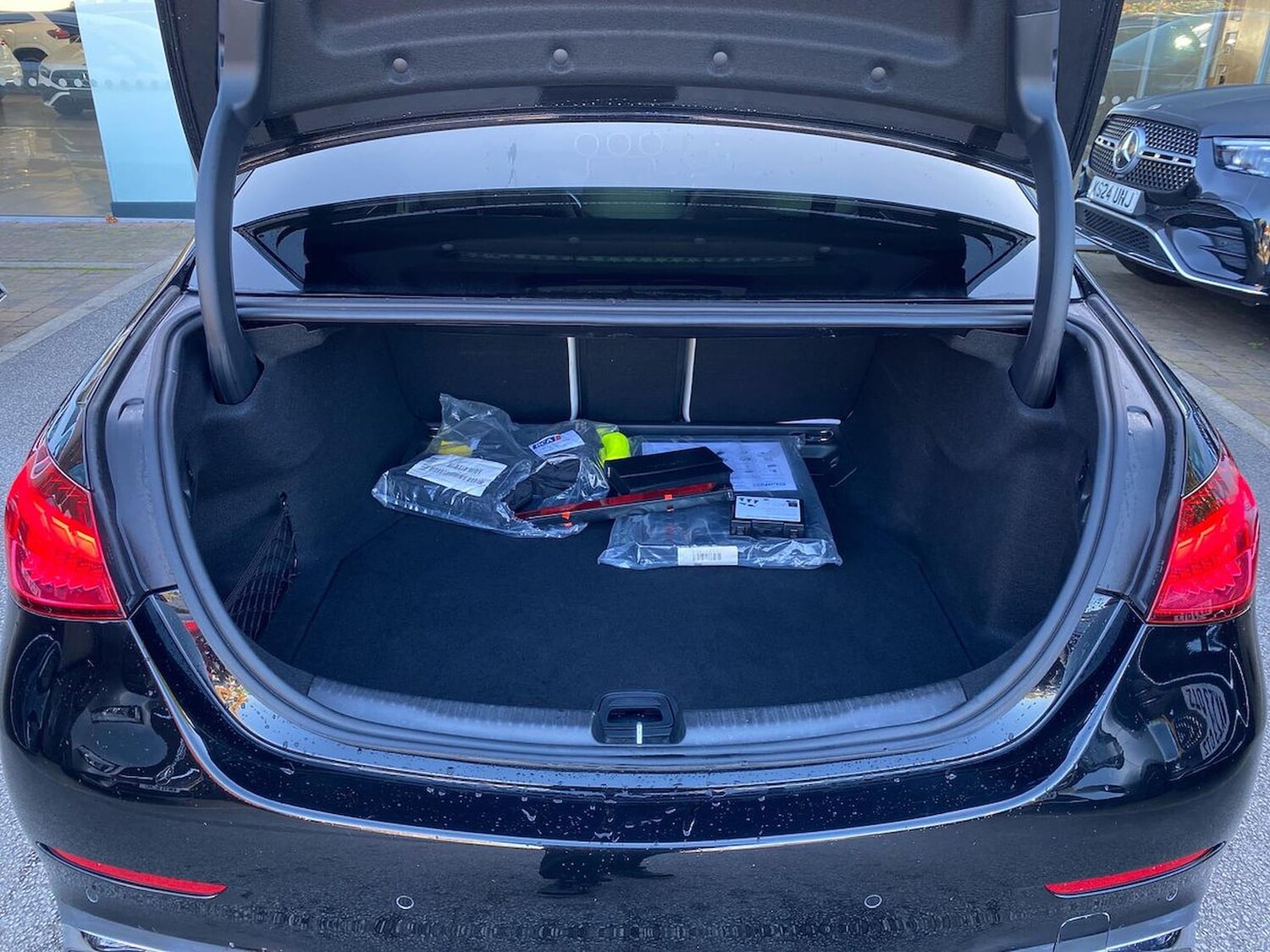 Used Mercedes-Benz C Class 2024 for sale - 76693330: Photo 17