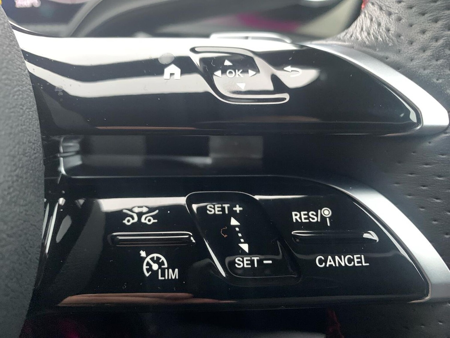 Used Mercedes-Benz CLA 2023 for sale - 76945889: Photo 27