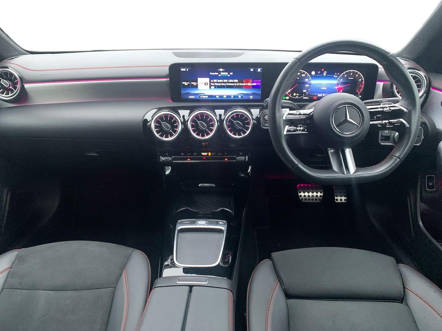 Used Mercedes-Benz CLA 2023 for sale - 76945889: Photo 8