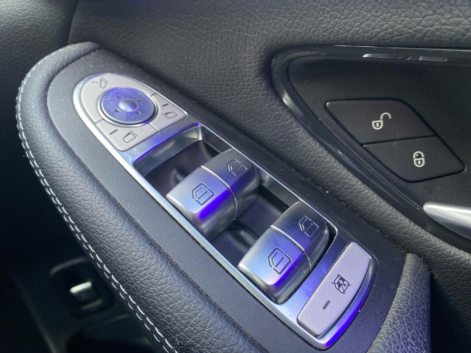 Used Mercedes-Benz GLC 2022 for sale - 76444708: Photo 21