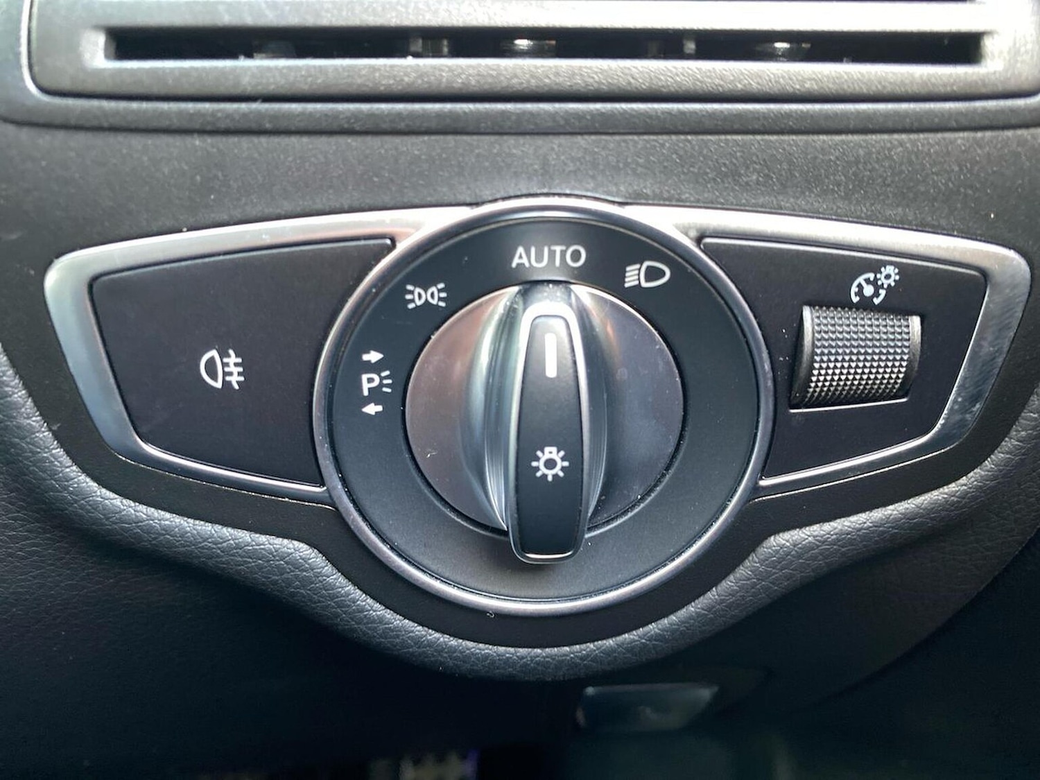 Used Mercedes-Benz GLC 2022 for sale - 76444708: Photo 22