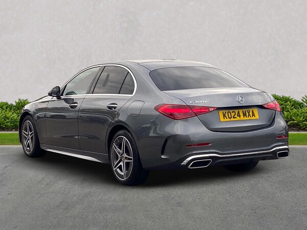Used Mercedes-Benz C Class 2024 for sale - 76149485: Photo 2