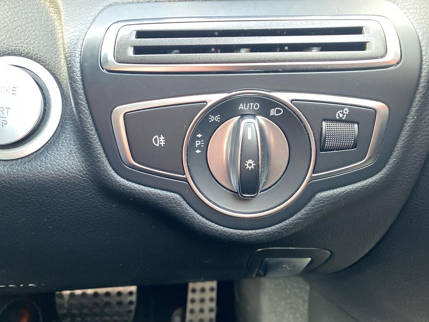 Used Mercedes-Benz C Class 2018 for sale - 76905065: Photo 23