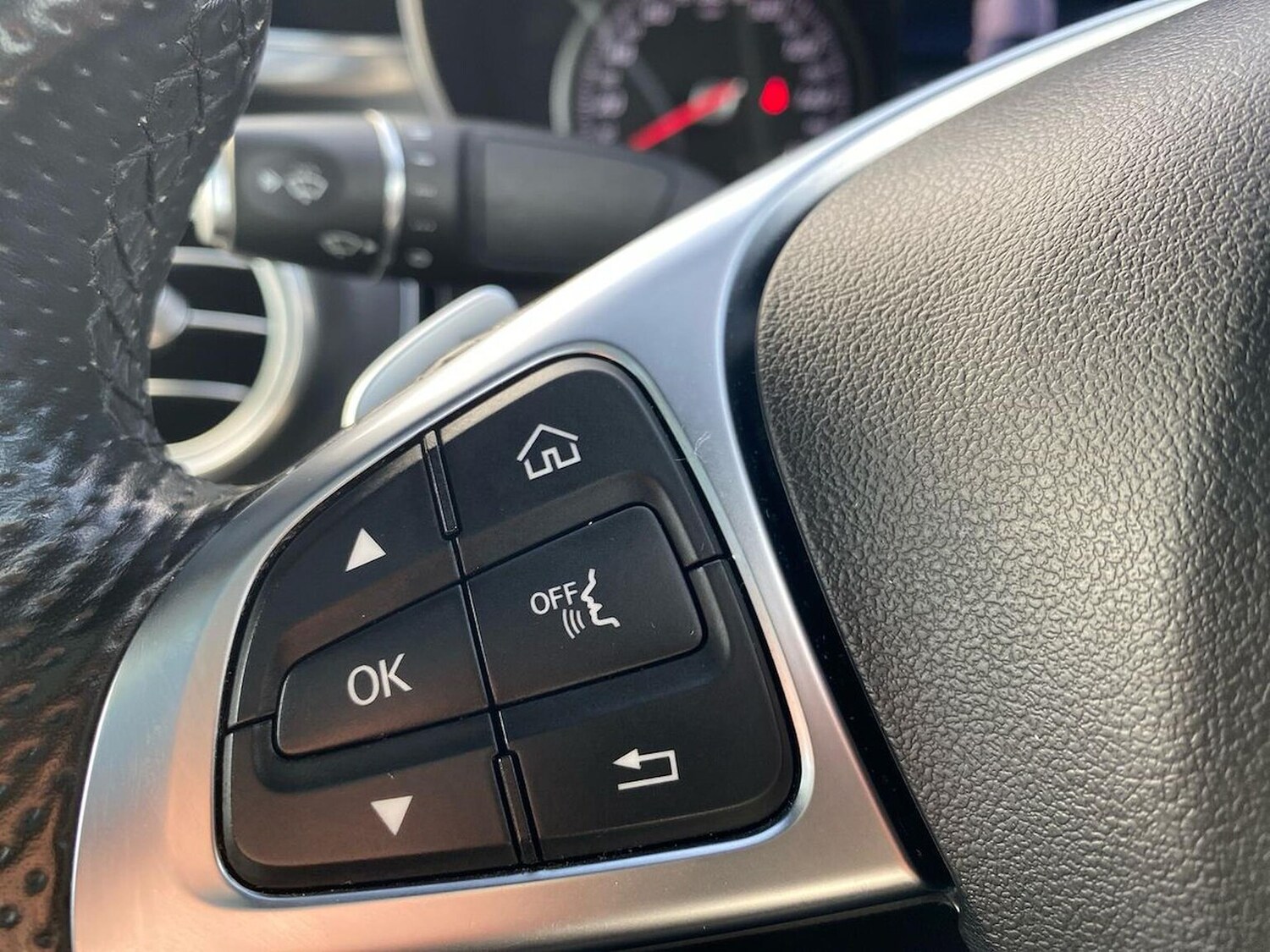 Used Mercedes-Benz C Class 2018 for sale - 76905065: Photo 27