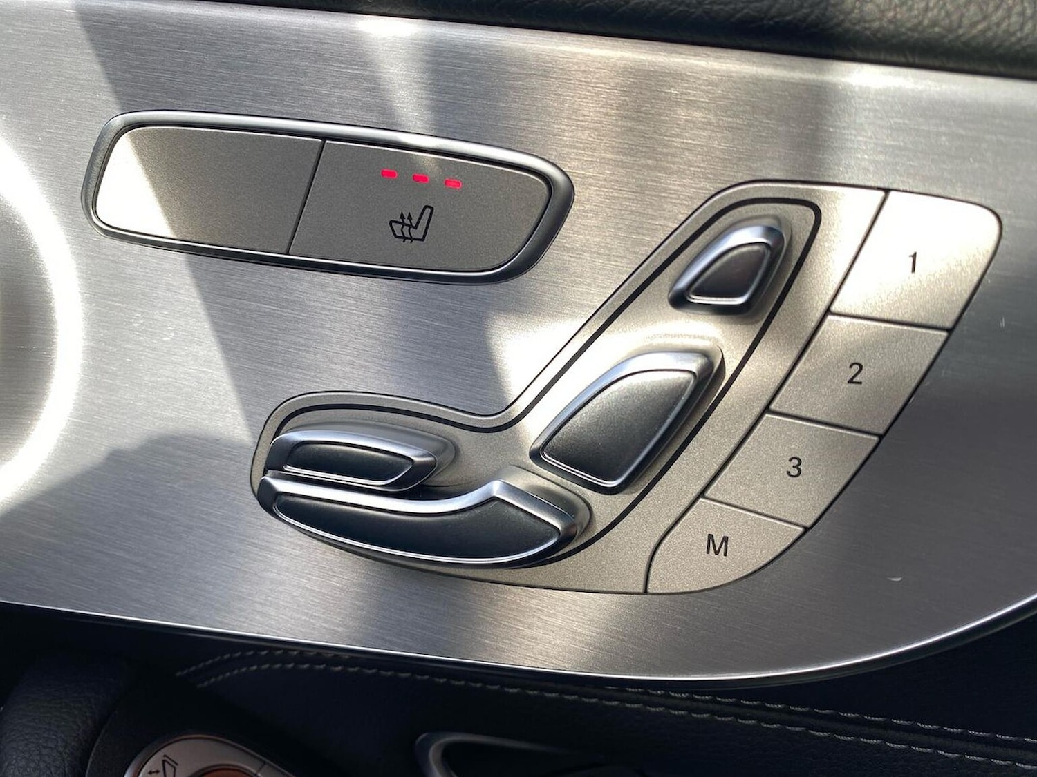 Used Mercedes-Benz C Class 2018 for sale - 76905065: Photo 31