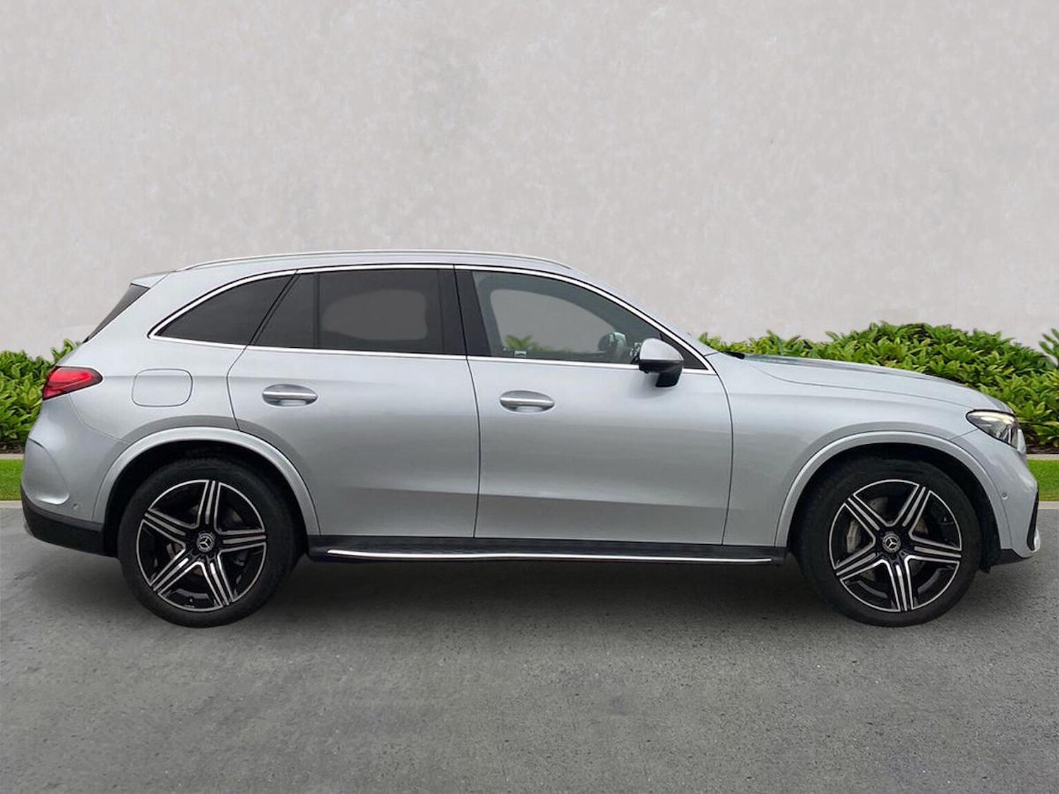 Used Mercedes-Benz GLC 2024 for sale - 77488419: Photo 3