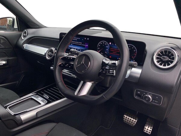 Used Mercedes-Benz GLB 2025 for sale - 76107084: Photo 15