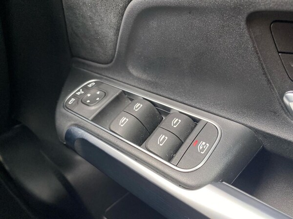 Used Mercedes-Benz GLB 2025 for sale - 76107084: Photo 21