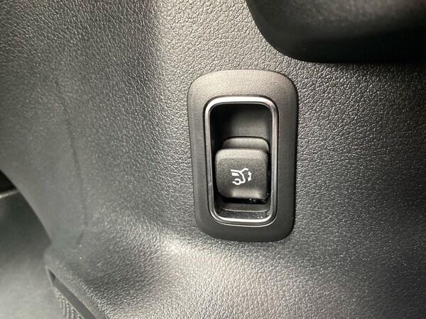 Used Mercedes-Benz GLB 2025 for sale - 76107084: Photo 40
