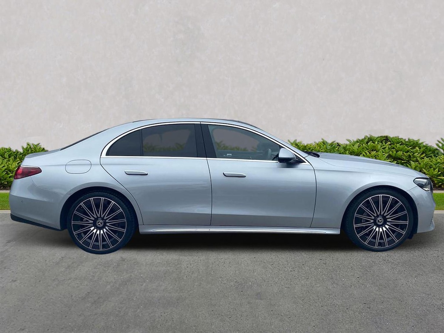 Used Mercedes-Benz E-Class 2024 for sale - 76019513: Photo 3