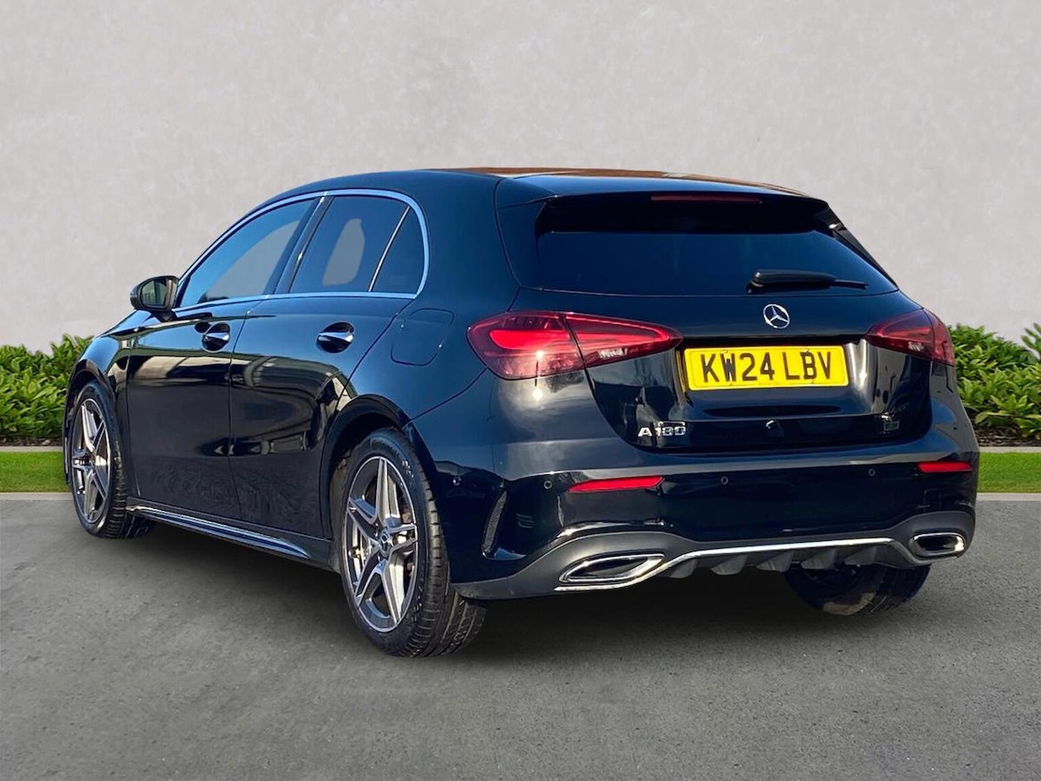 Used Mercedes-Benz A-Class 2024 for sale - 76577248: Photo 2