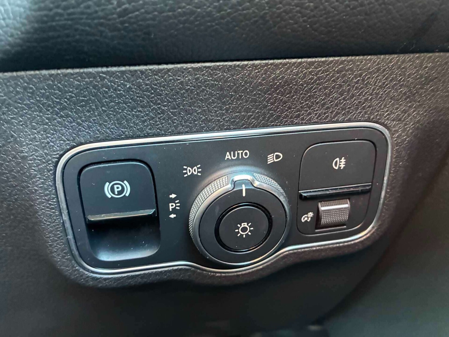 Used Mercedes-Benz GLB 2023 for sale - 78191903: Photo 29