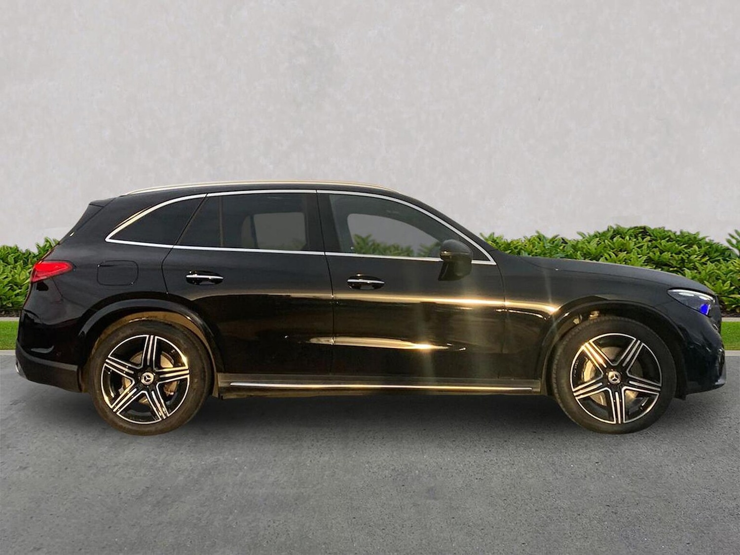 Used Mercedes-Benz GLC 2024 for sale - 77488414: Photo 3