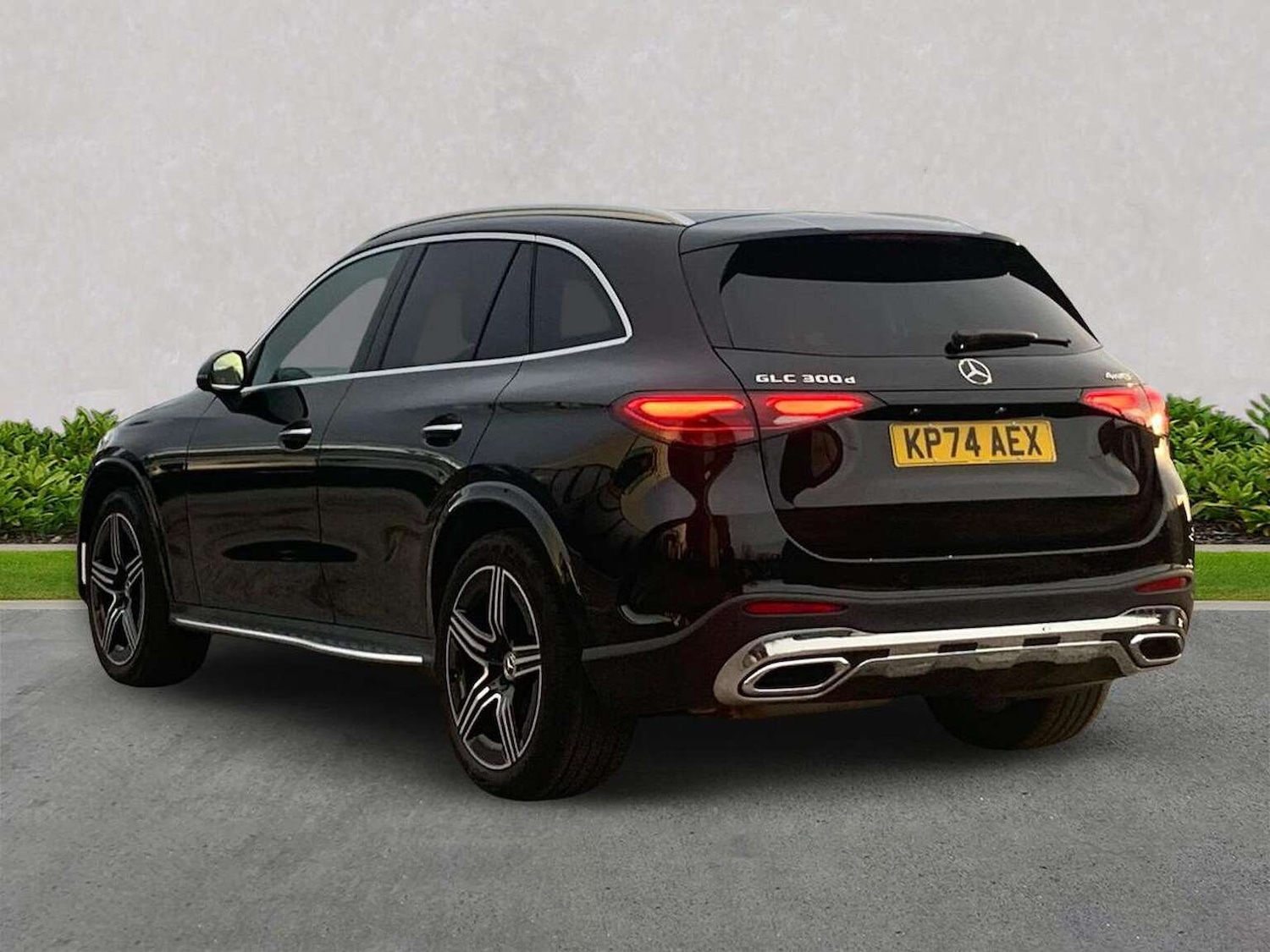 Used Mercedes-Benz GLC 2024 for sale - 77584652: Photo 2