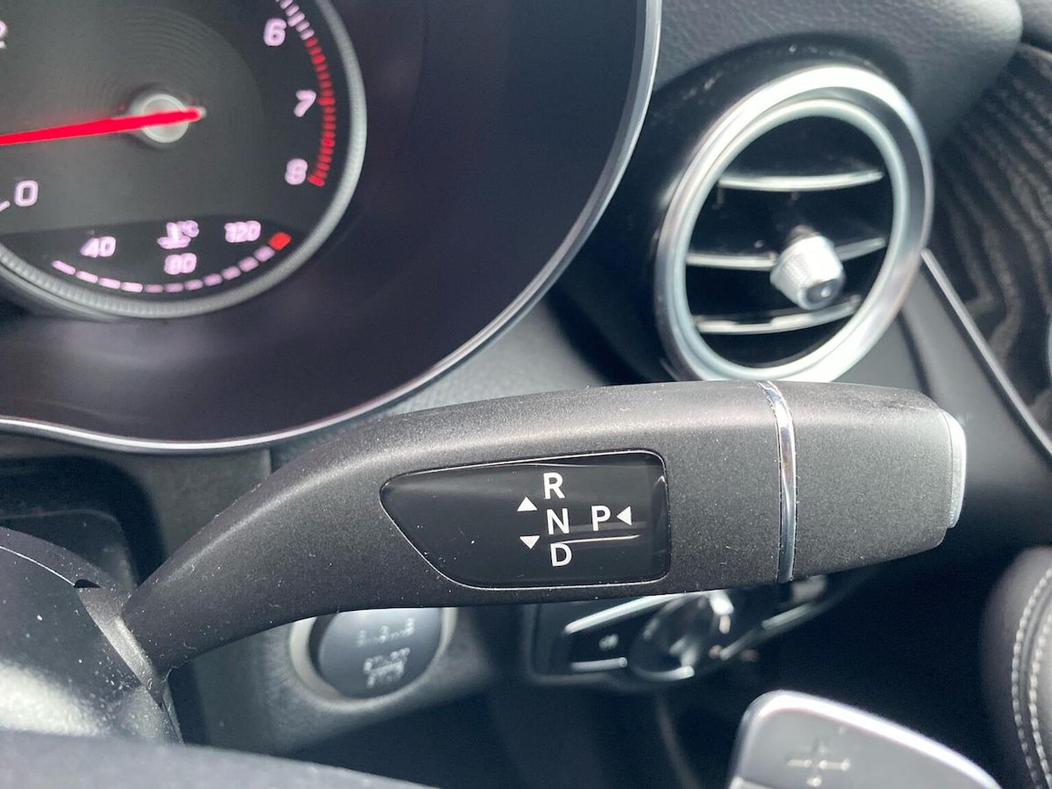 Used Mercedes-Benz GLC 2019 for sale - 76157204: Photo 29