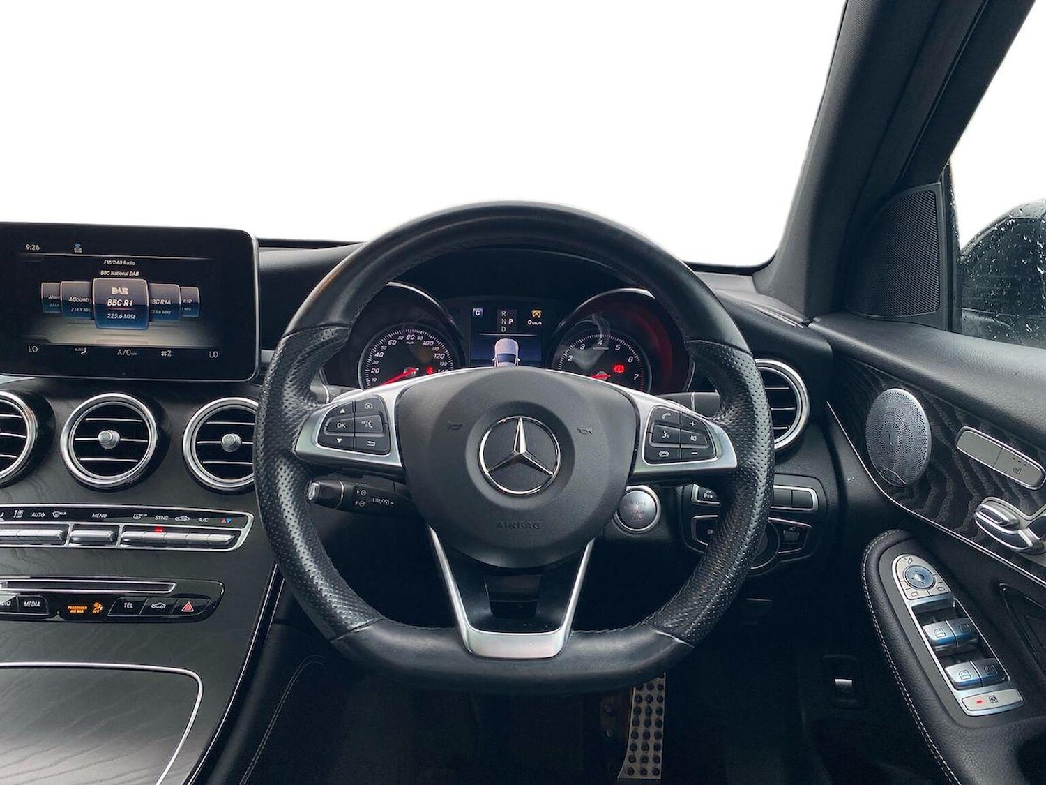 Used Mercedes-Benz GLC 2019 for sale - 76157204: Photo 9