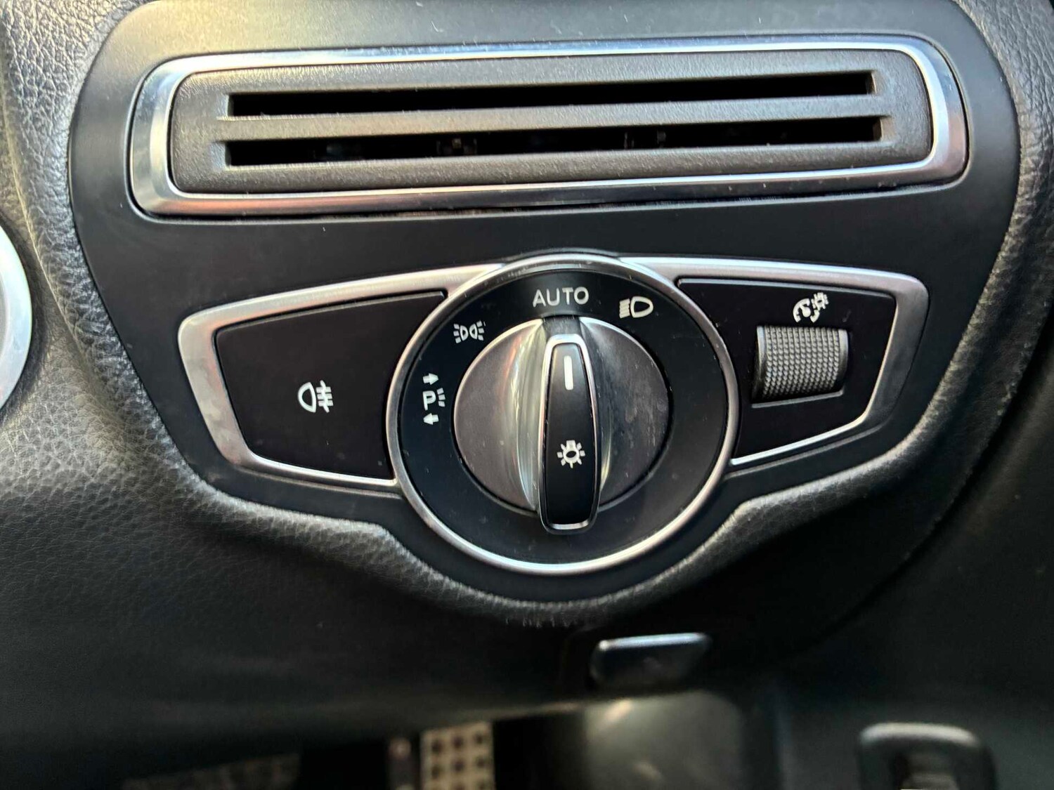 Used Mercedes-Benz GLC 2018 for sale - 78131774: Photo 27